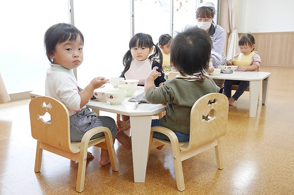 お食事風景